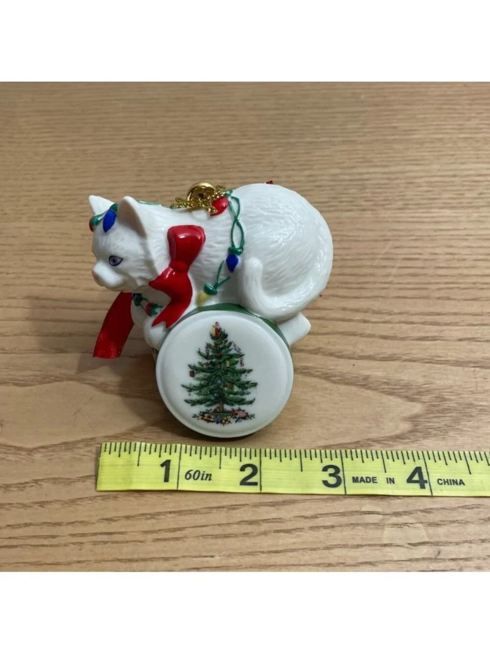 Spode Christmas Tree Cat Kitty Ornament w Lights and Red Bow Ceramic 3.5 Inches